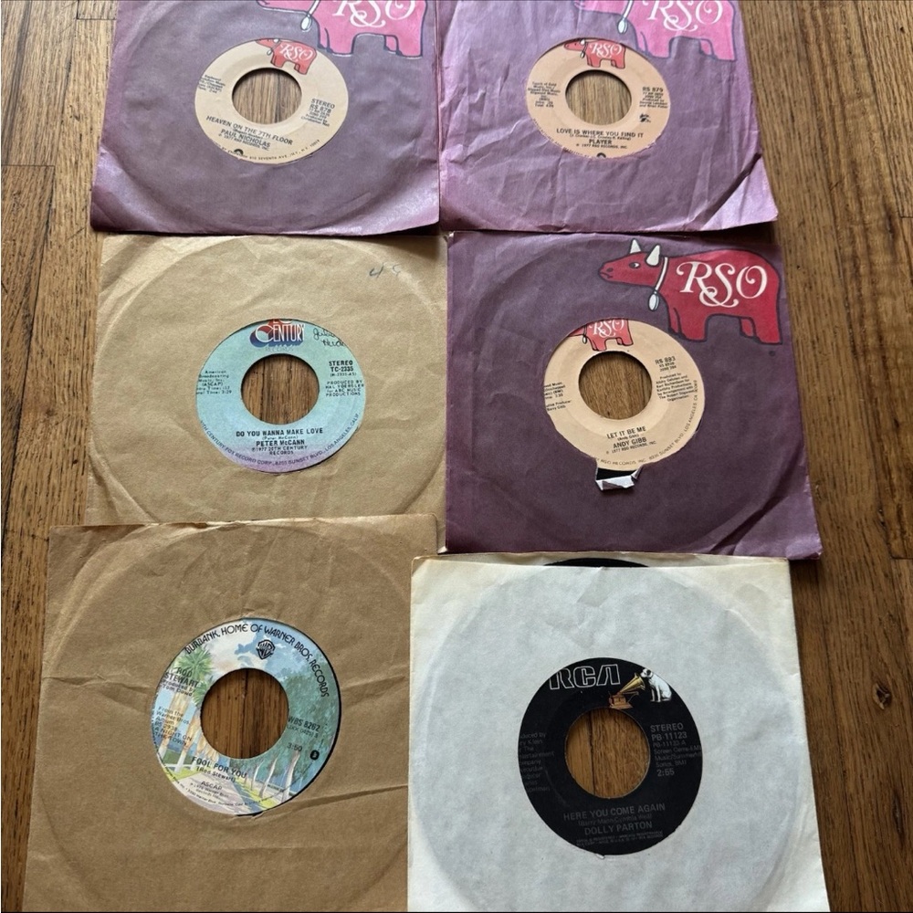 Lot Of 45 1970s 7” 45rpm Records with Case - Picture 5 of 11